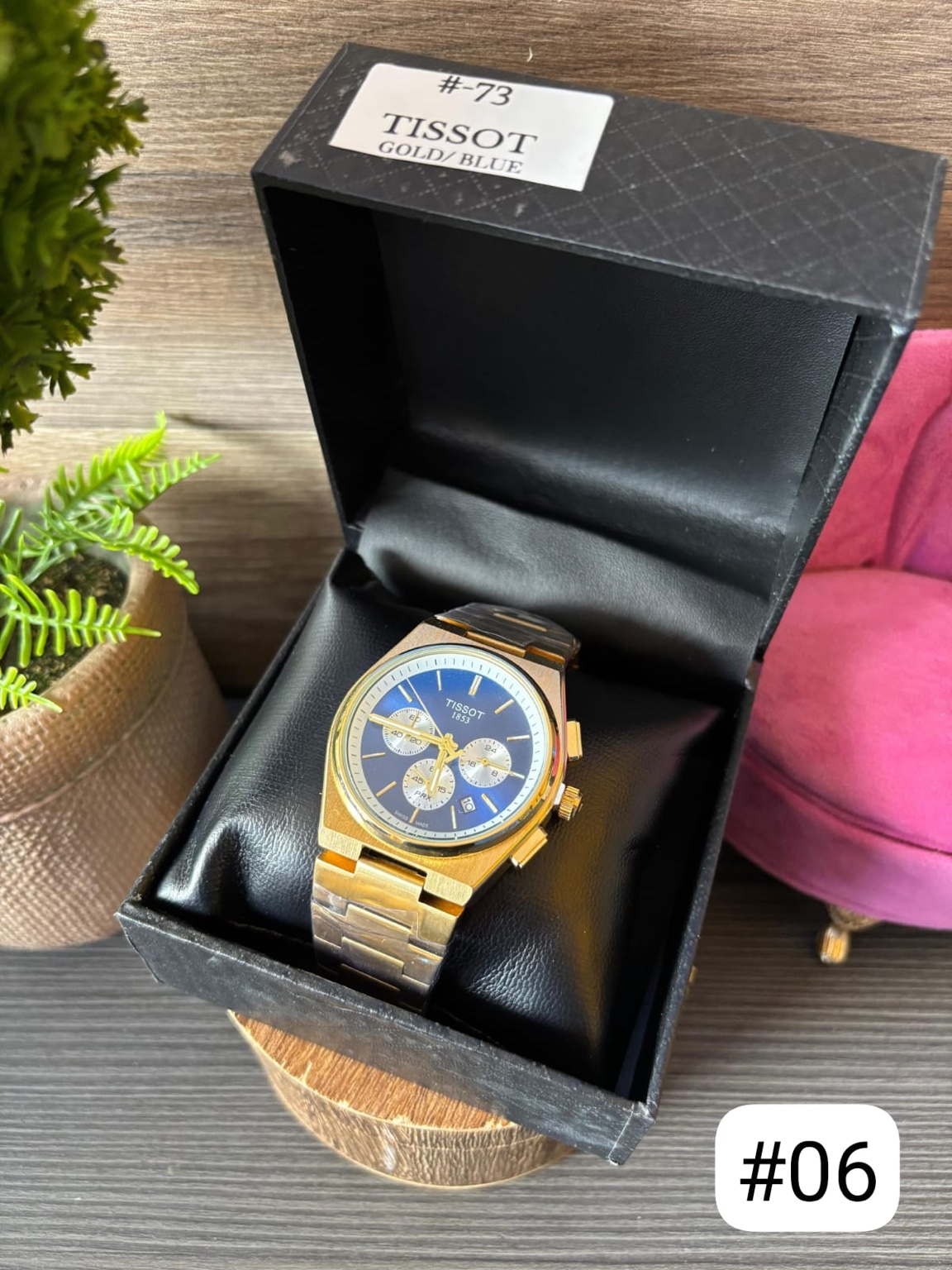 Reloj dorado